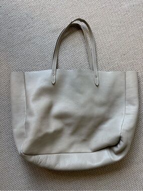 Barneys New York Classic Cream Leather Tote Bag - Chic Everyday Carry
